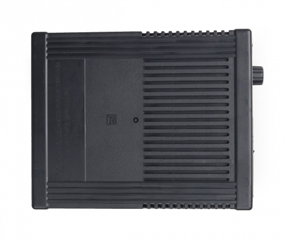 Зарядное устройство Вымпел 270 (автомат/ручн, 0-7A, 15-19В, линейный амперм.)