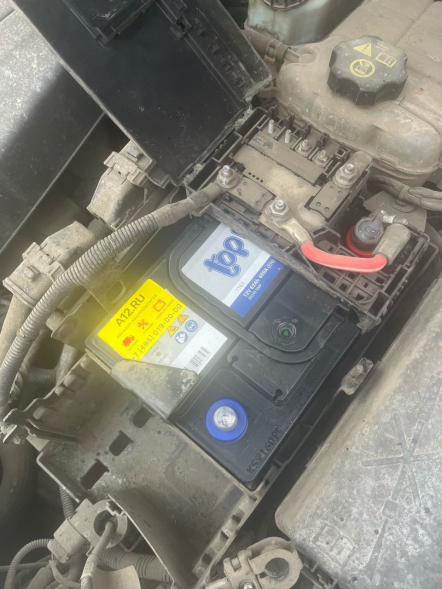 Автомобильный аккумулятор Topla Top 62 Ач 600A обр. пол. (242x175x175) 56249 TT62