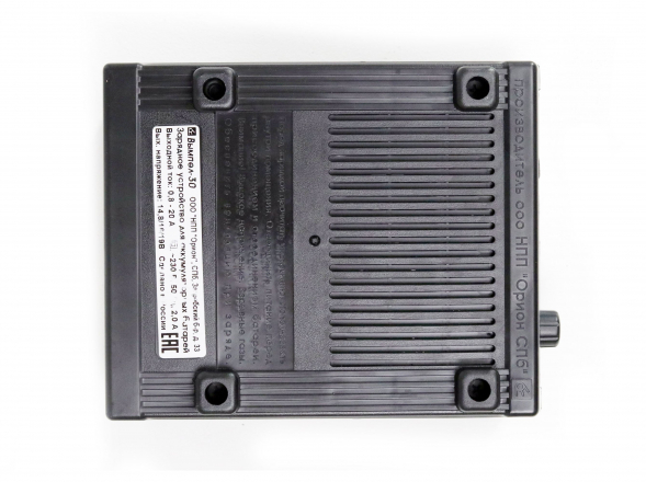 Зарядное устройство Вымпел 30 (автомат, 0-20А, 3 режимн., стрелочный амперм 14,8В/16В/19В)